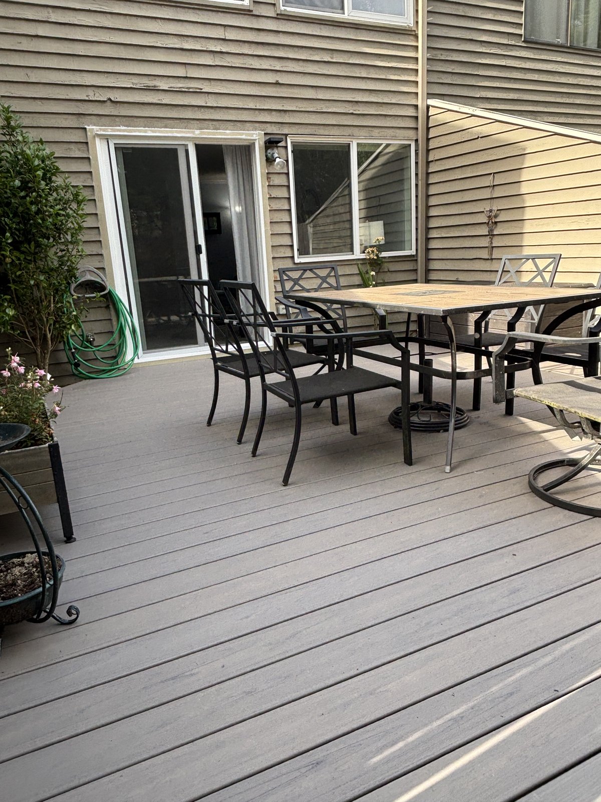 Finished composite deck with outdoor seating, Sapphire Remodeling project